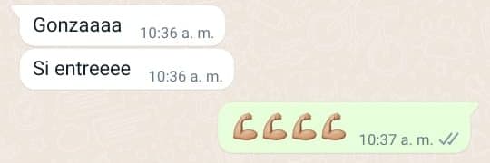 Mensaje de un exalumno en WhatsApp